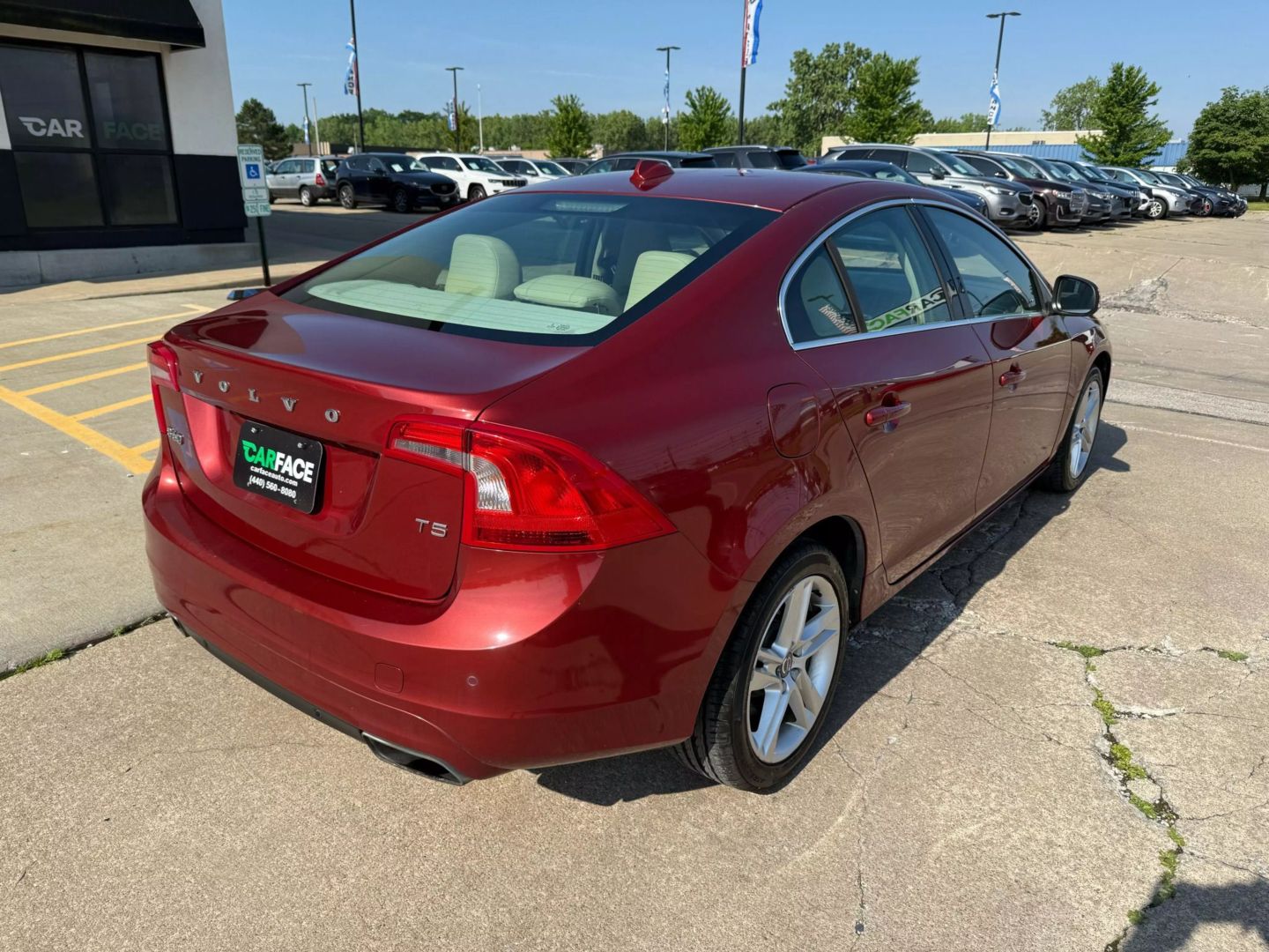 2015 Volvo S60 - Image 14