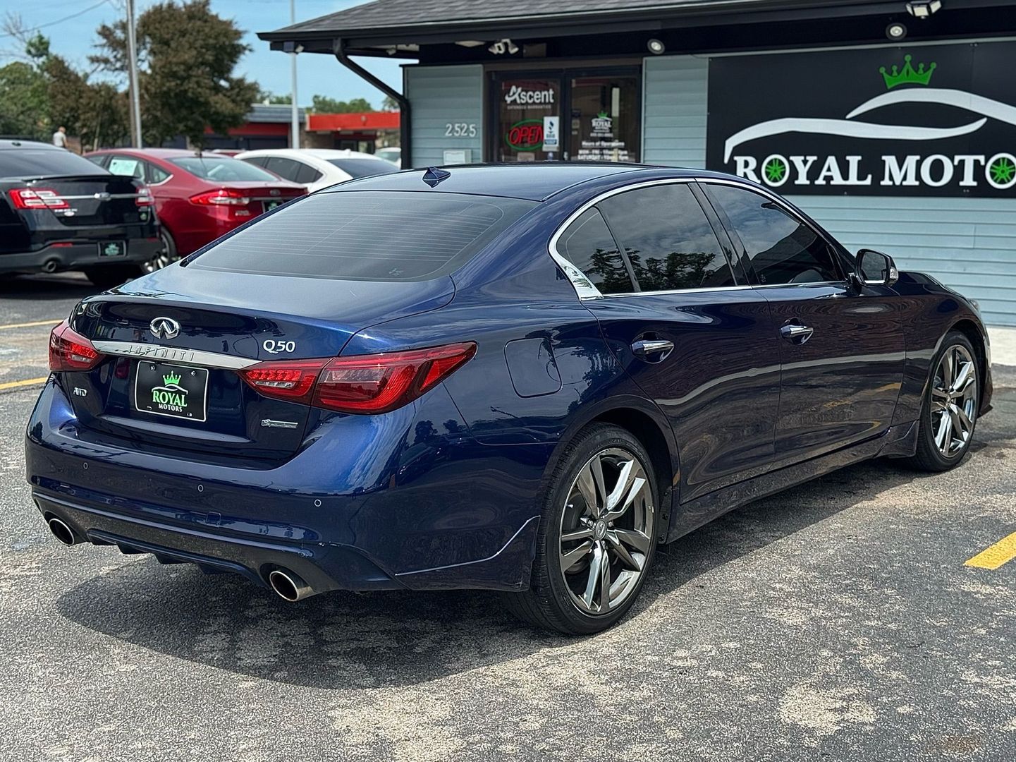 2021 Infiniti Q50 - Image 11