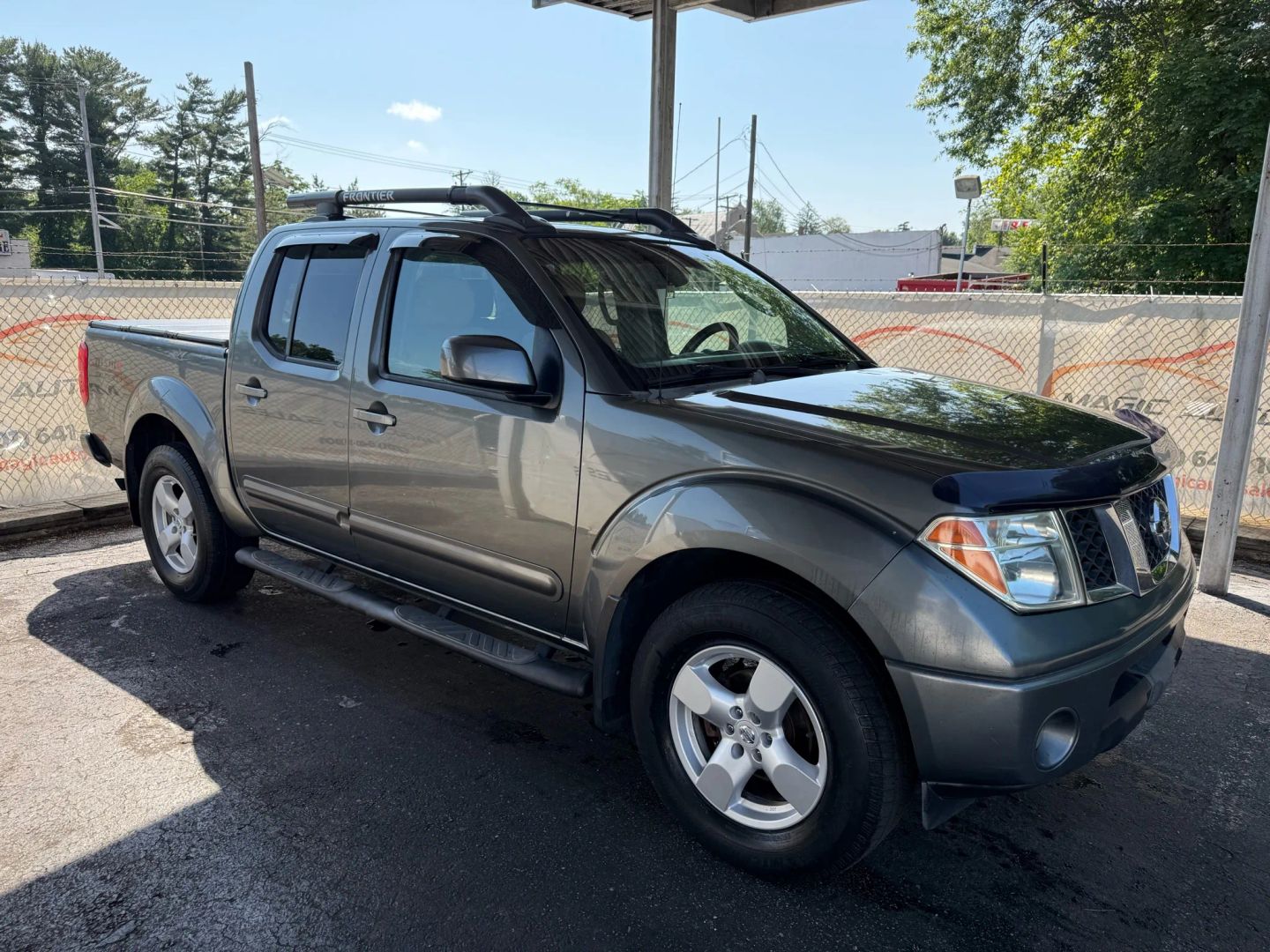 2005 Nissan Frontier Crew Cab - Image 7