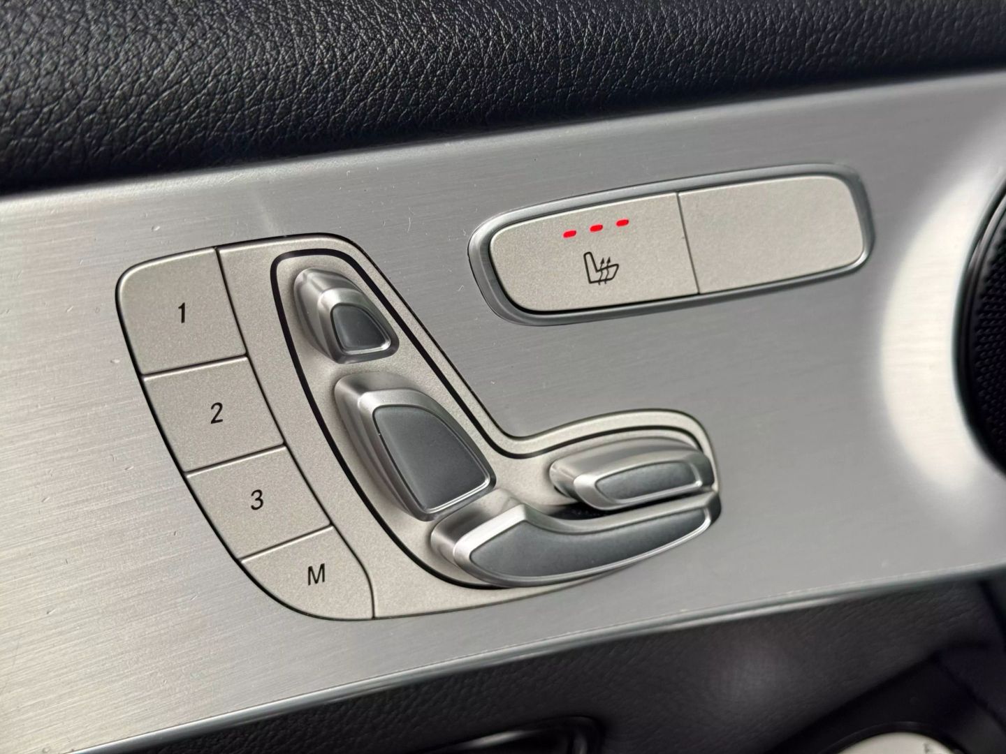 2019 Mercedes-benz Glc - Image 18