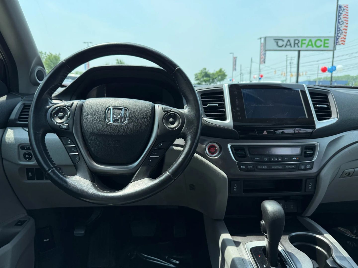 2017 Honda Pilot - Image 28