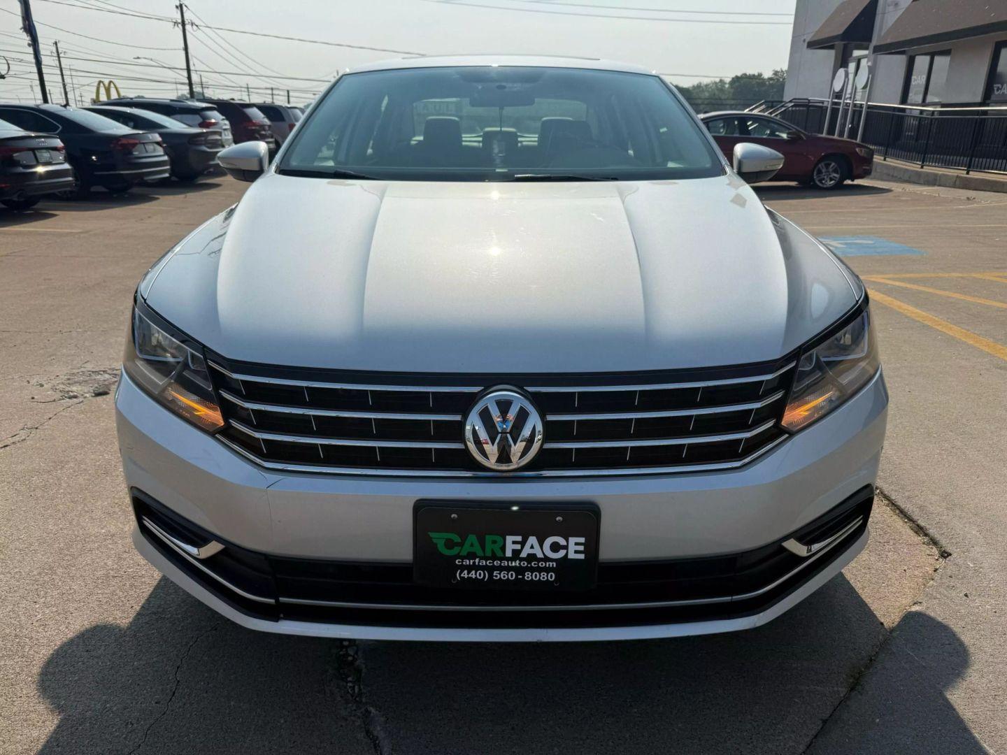 2017 Volkswagen Passat - Image 2