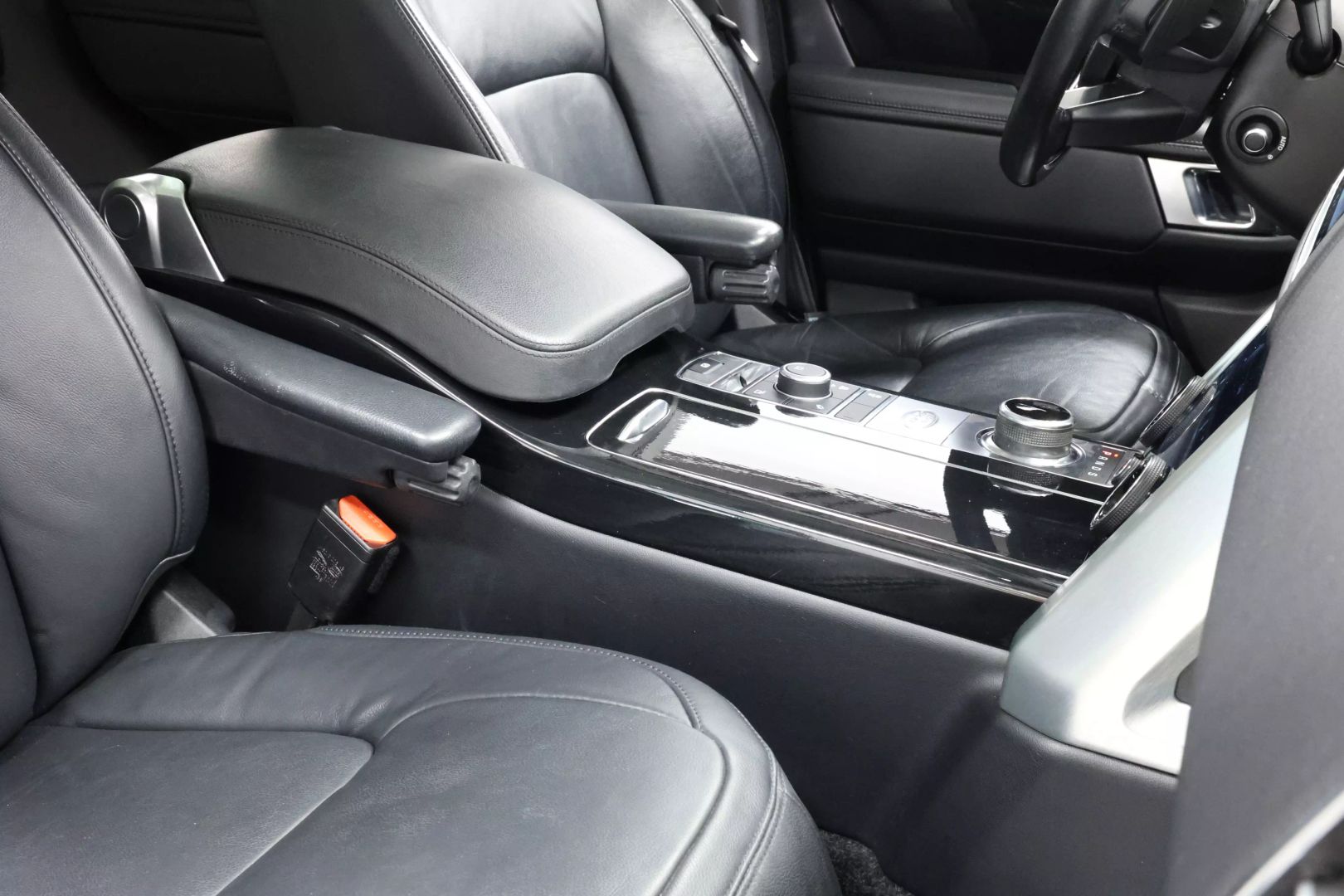 2018 Land Rover Range Rover - Image 97