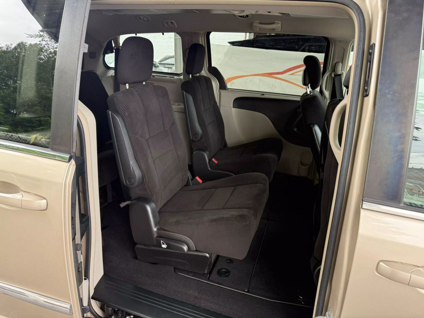 2013 Chrysler Town & Country - Image 24