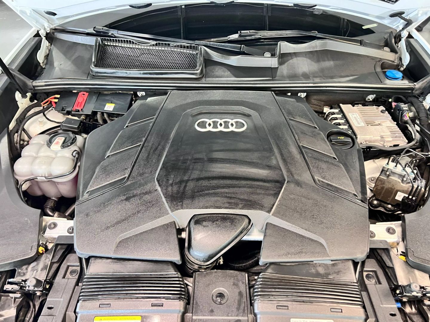 2021 Audi Q8 55 Tfsi Premium Plus Sport Utility 4d - Image 40