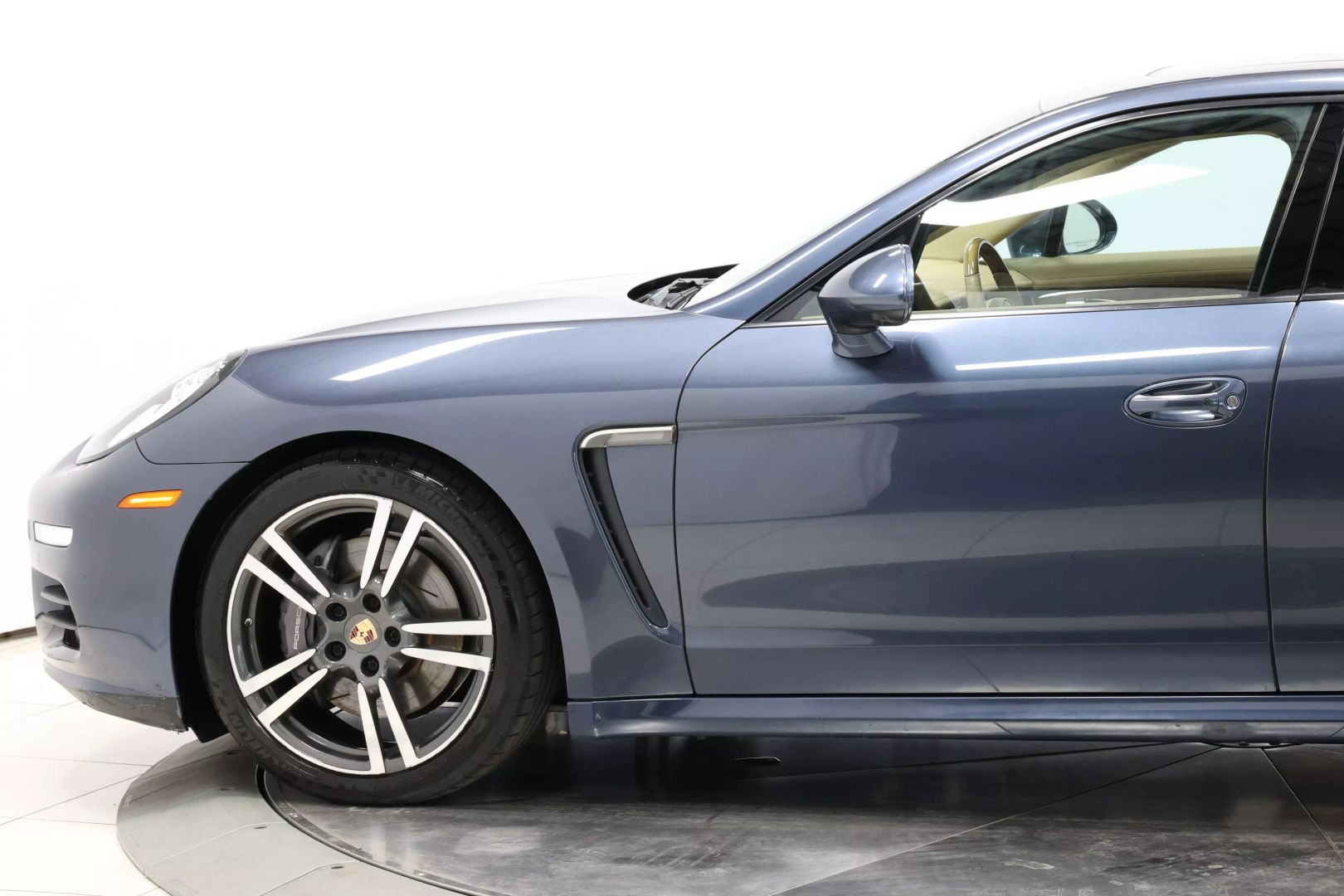 2014 Porsche Panamera - Image 7