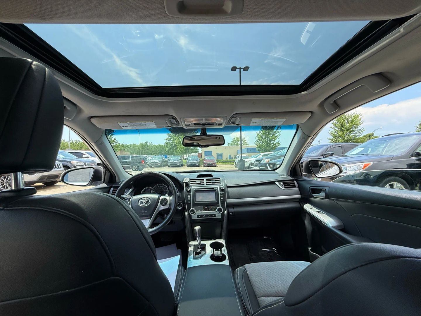 2013 Toyota Camry - Image 26