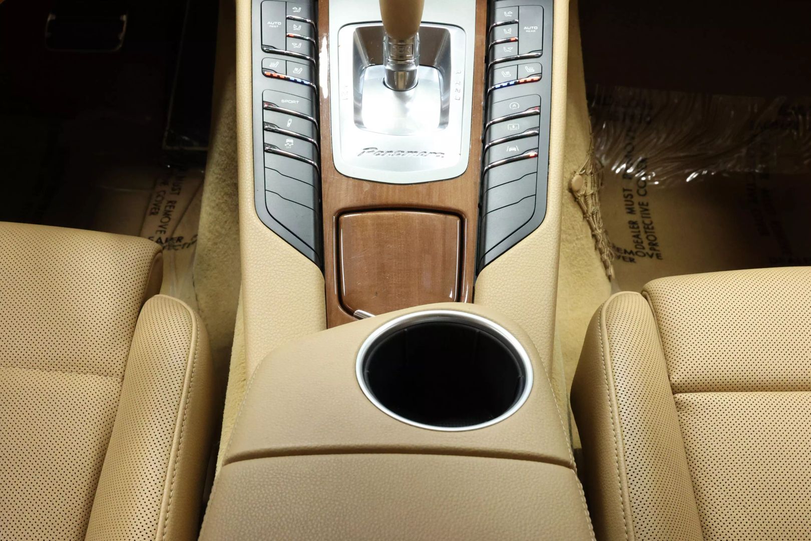2014 Porsche Panamera - Image 43