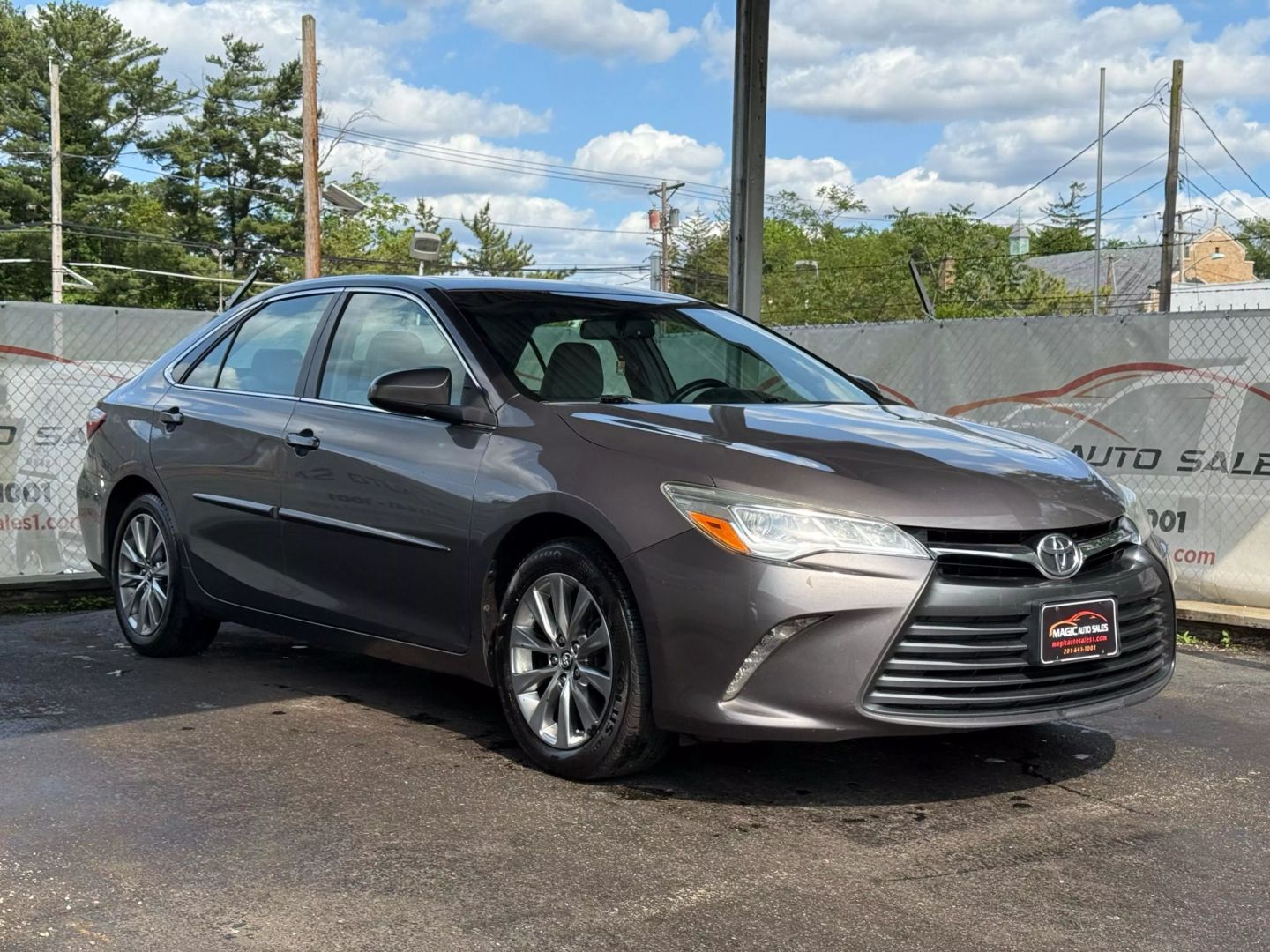 2016 Toyota Camry - Image 6