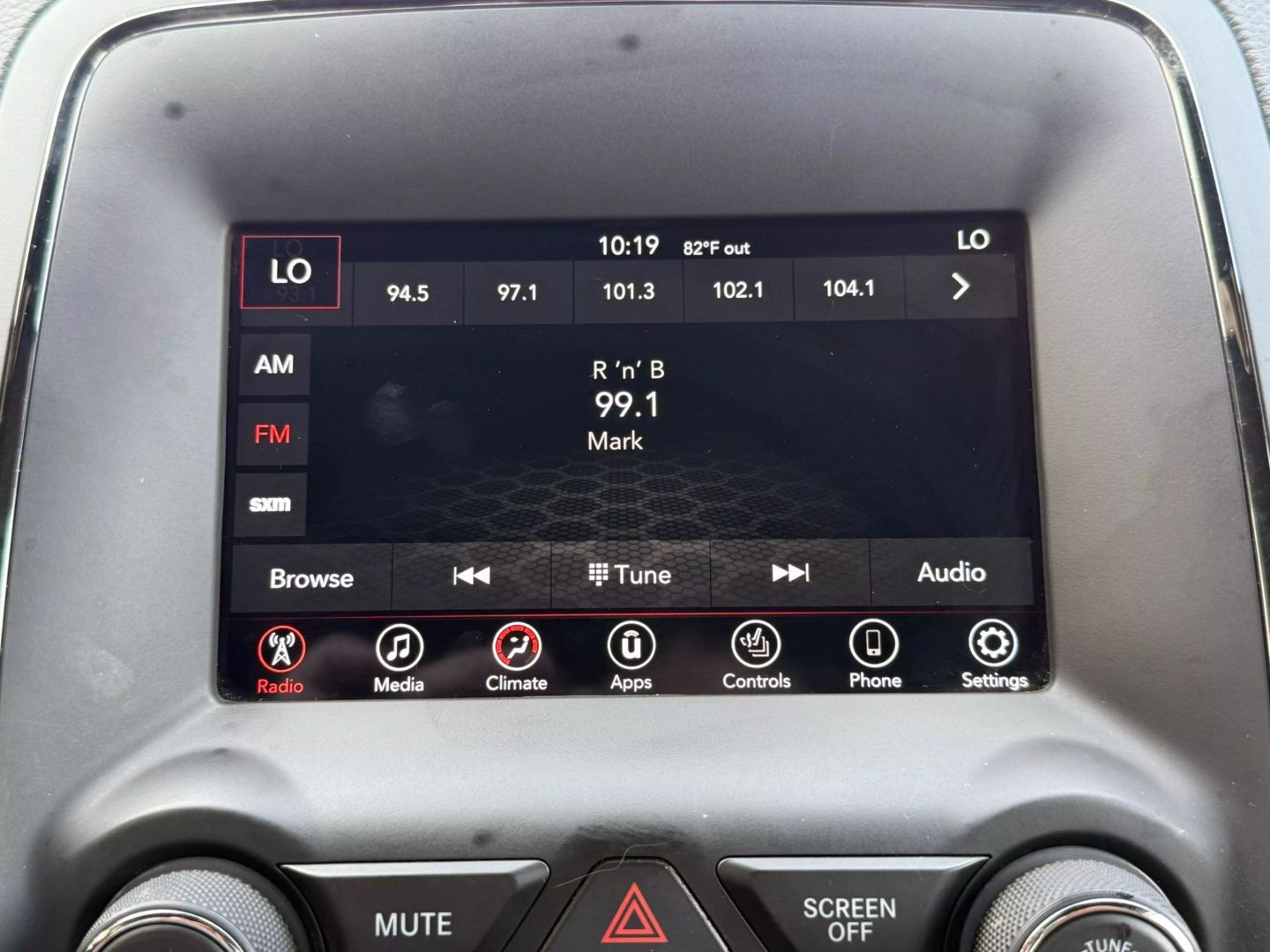 2018 Dodge Durango - Image 35