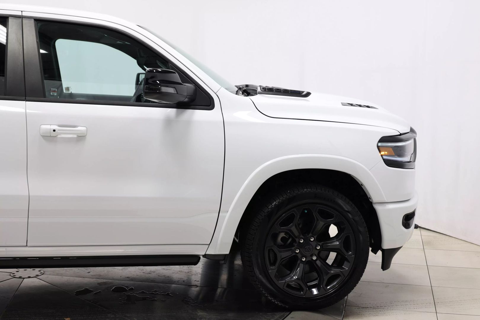 2023 Ram 1500 Crew Cab - Image 71