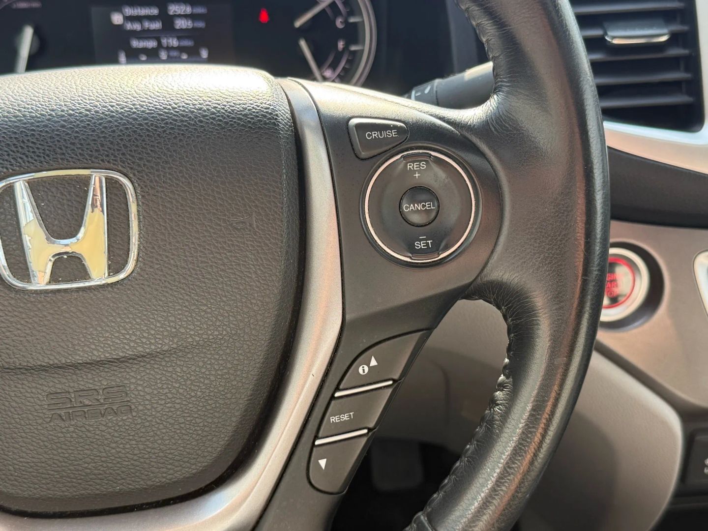 2019 Honda Ridgeline - Image 30