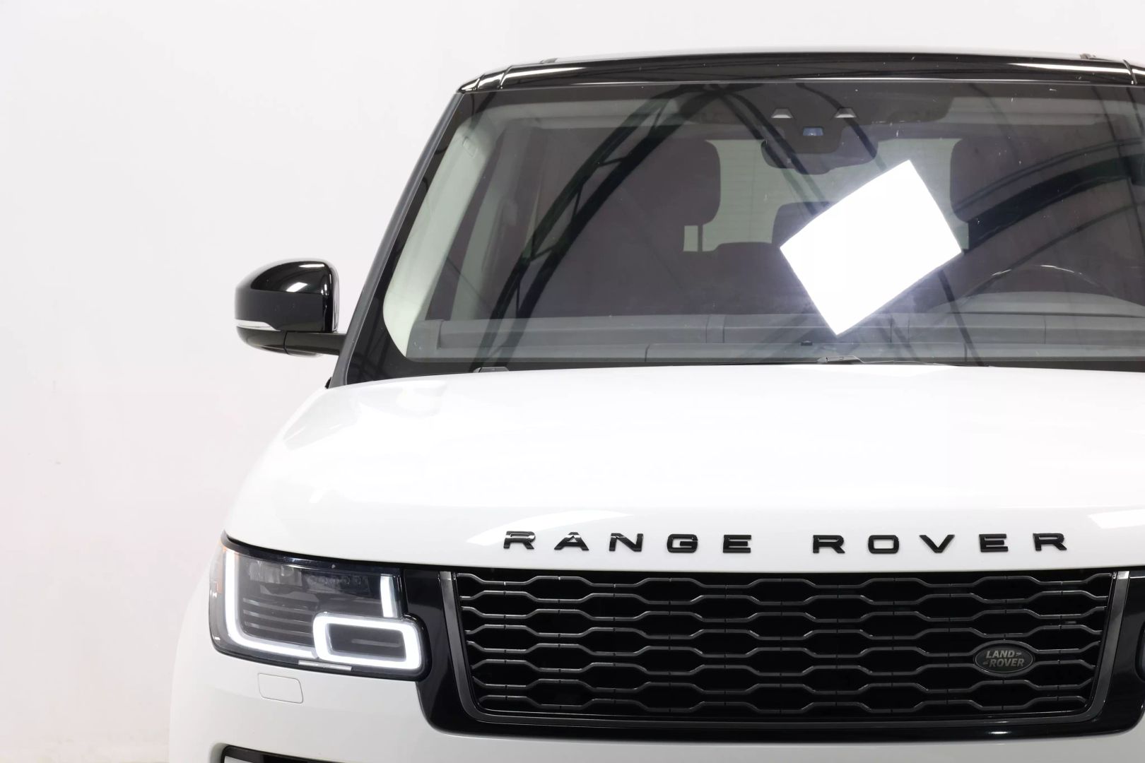 2018 Land Rover Range Rover - Image 108