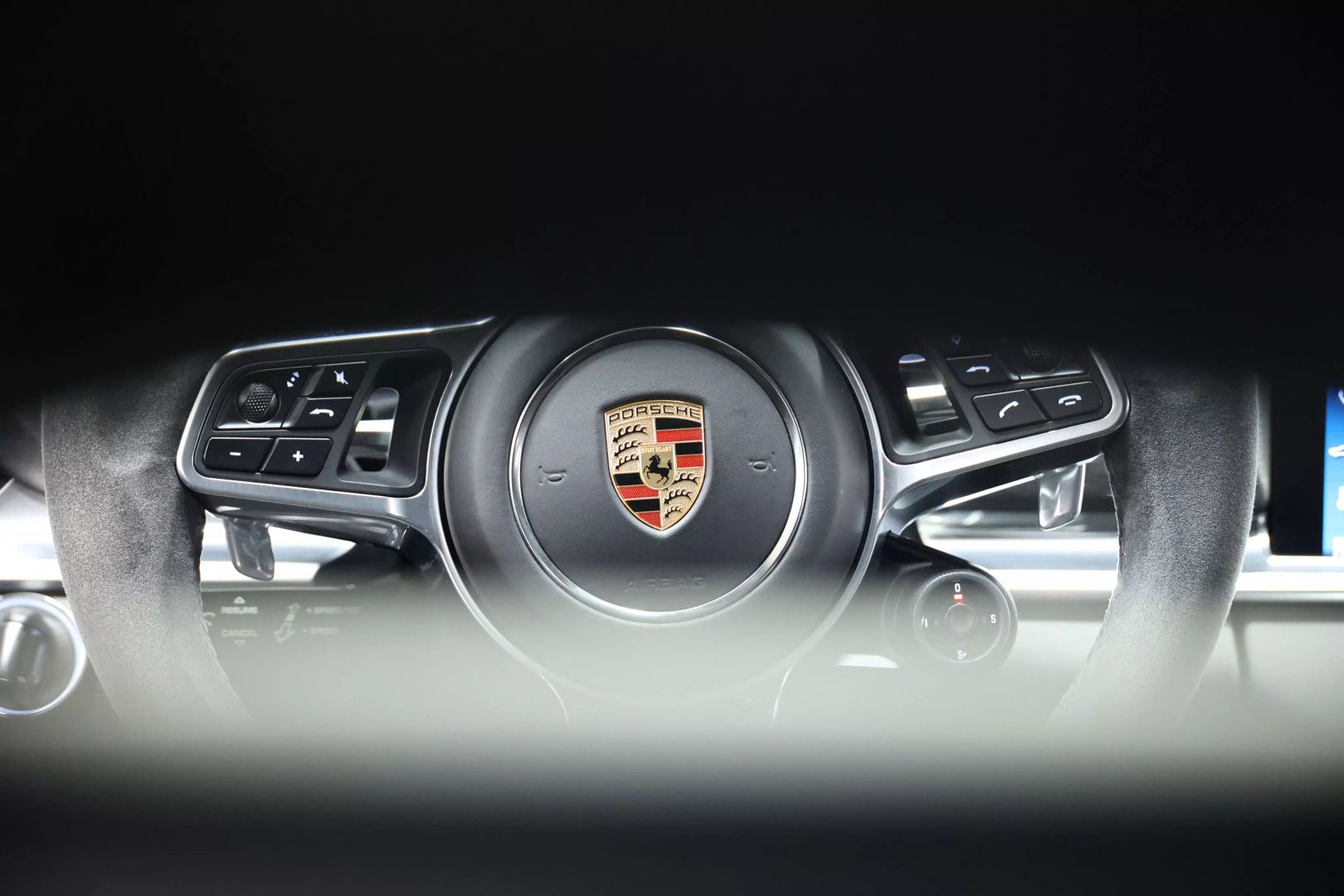 2020 Porsche Panamera - Image 22