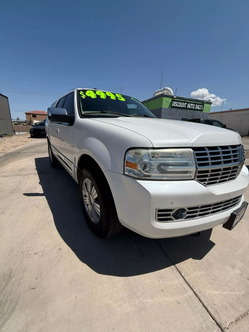 2010 Lincoln Navigator Base's photo