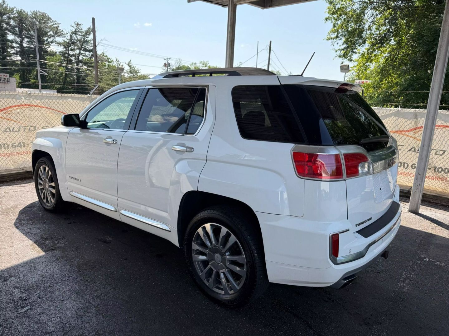 2017 Gmc Terrain - Image 13