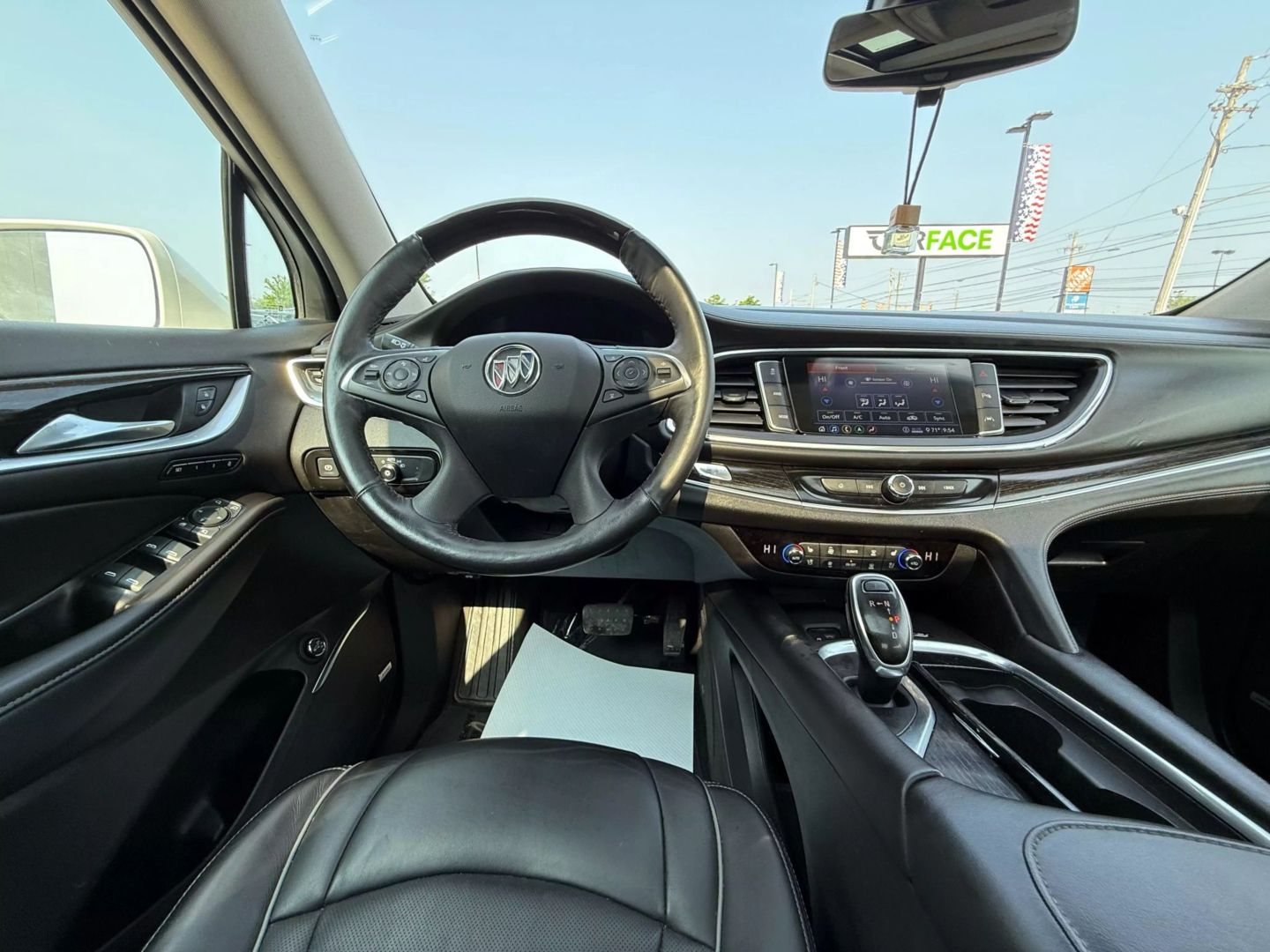 2020 Buick Enclave - Image 30