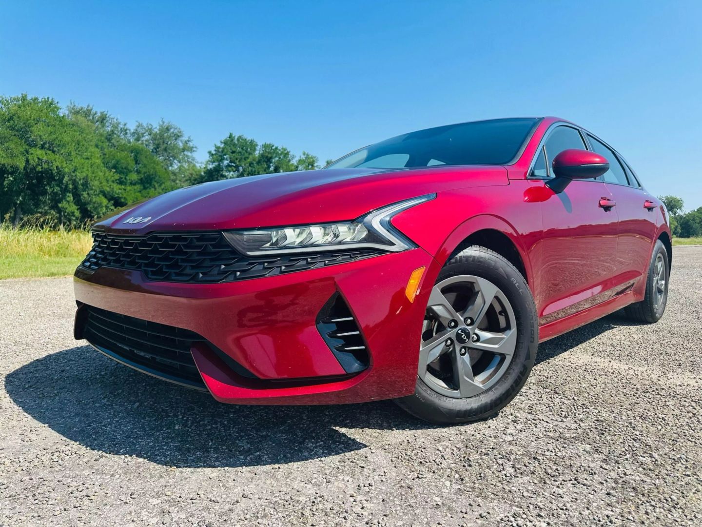 2022 Kia K5 - Image 2