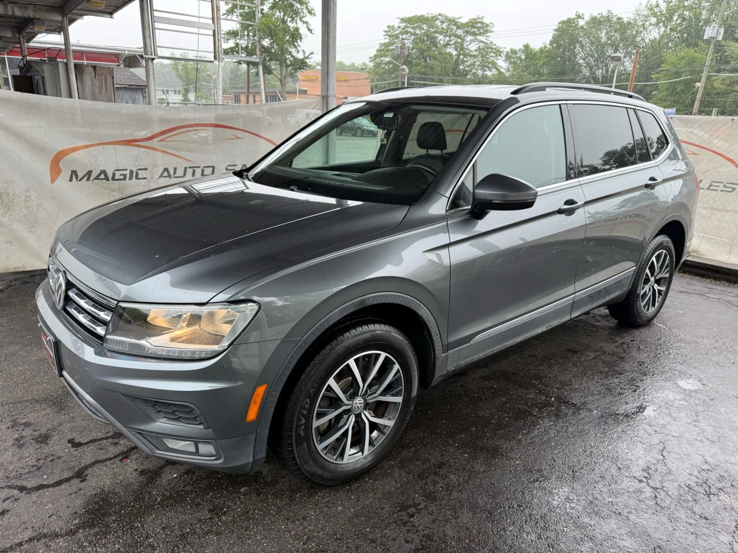 2018 Volkswagen Tiguan - Image 8