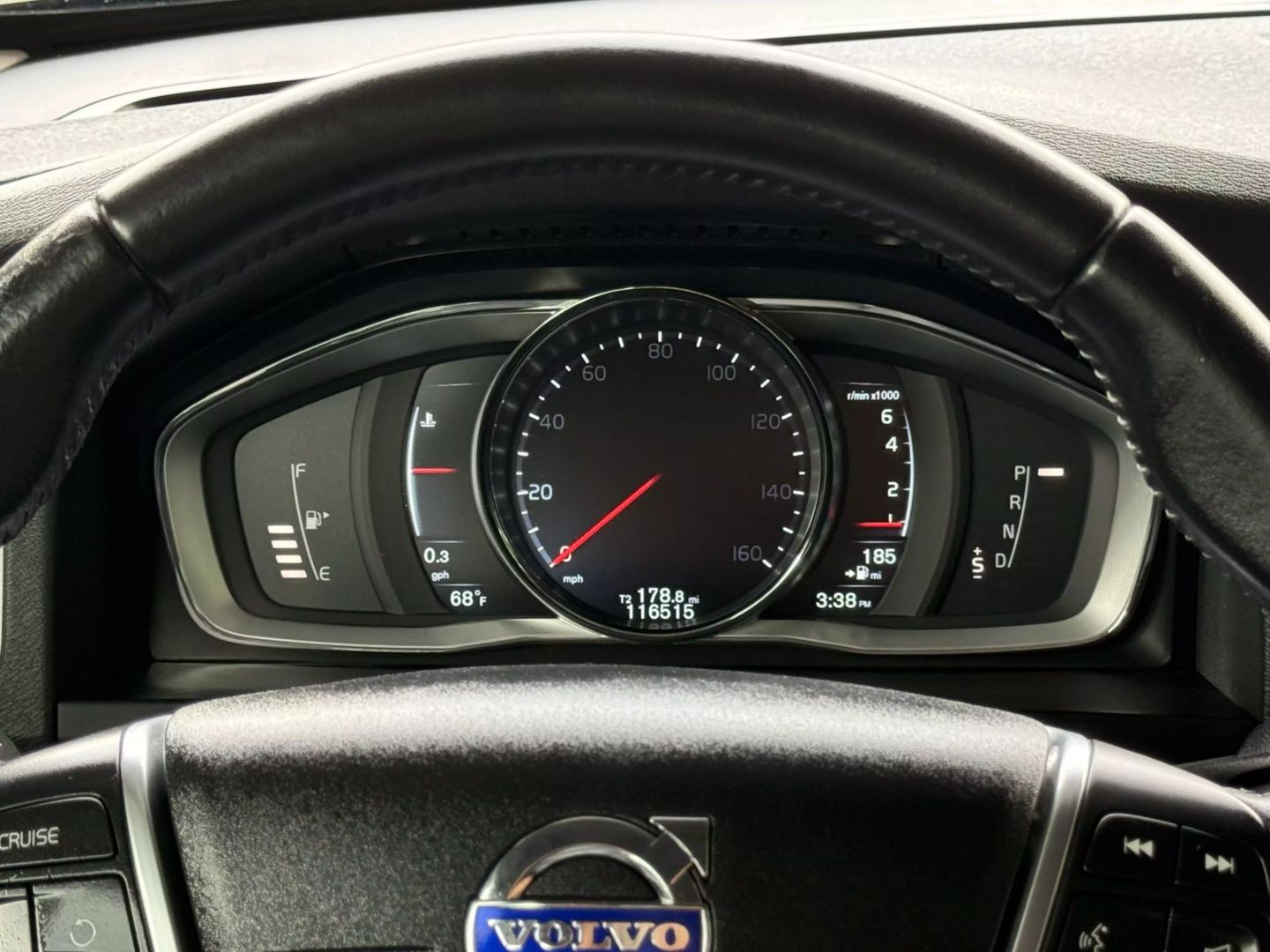 2016 Volvo S60 - Image 36