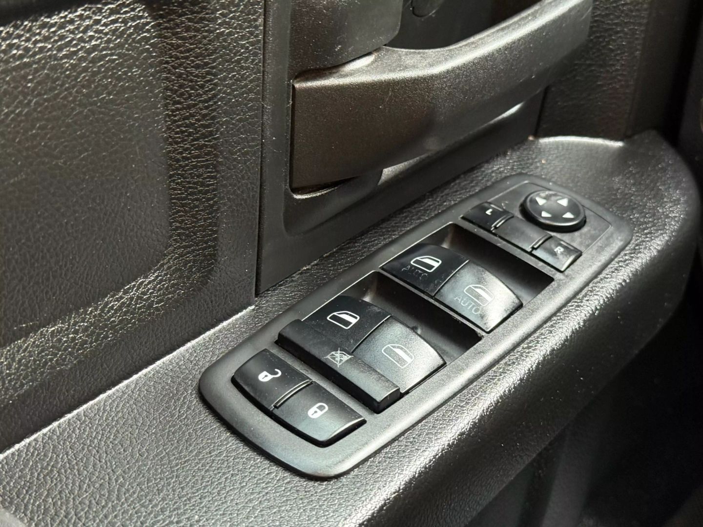 2021 Ram 1500 Classic Quad Cab - Image 41