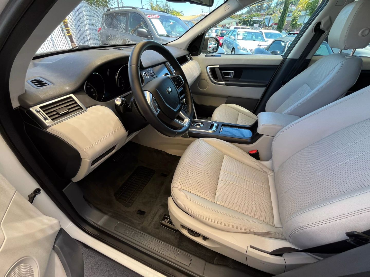 2019 Land Rover Discovery Sport  Vin: Salcp2fxxkh810080 Stock Id: 810080 - Image 9