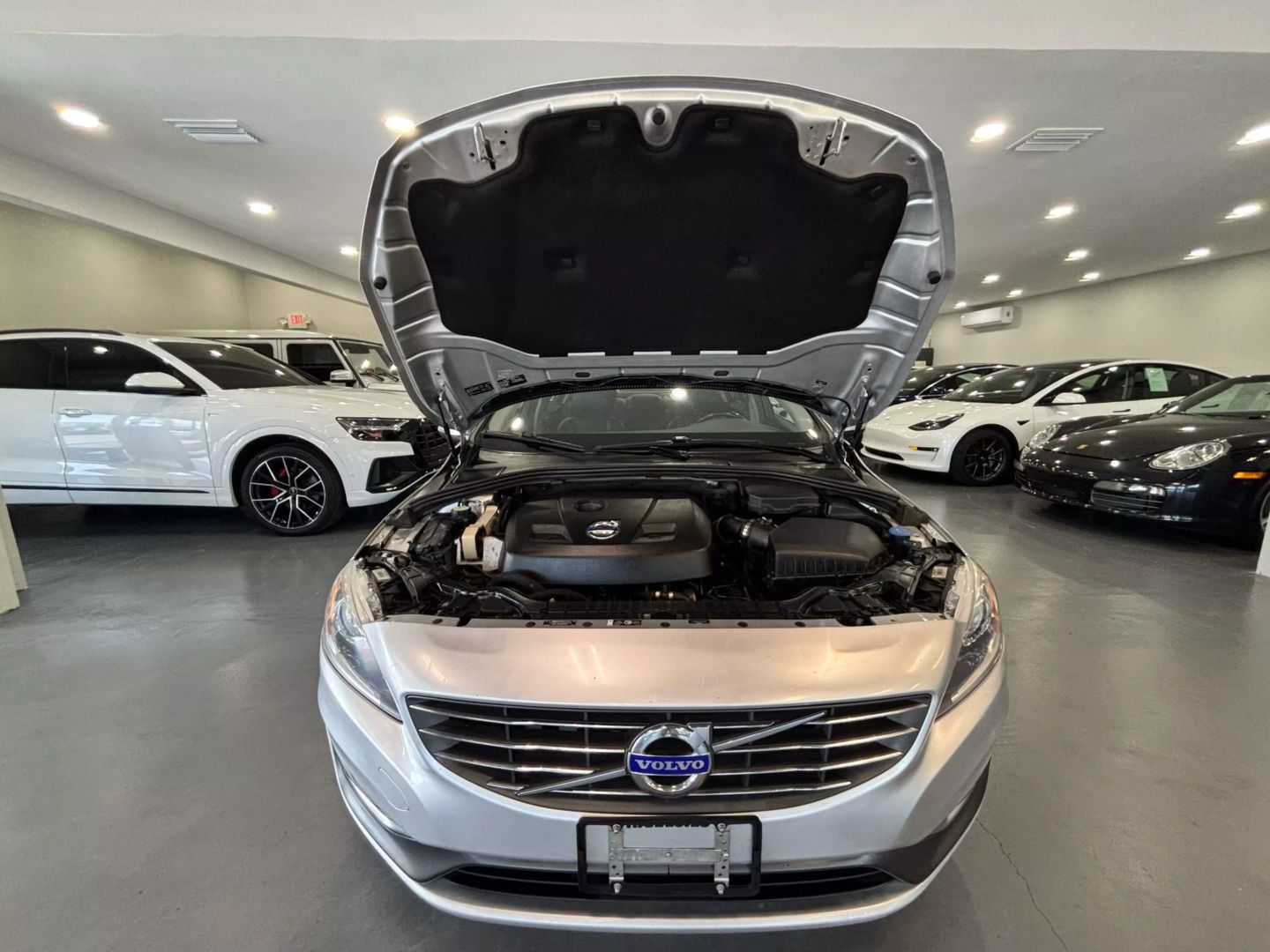2015 Volvo S60 T5 Premier Sedan 4d (2015.5) - Image 32