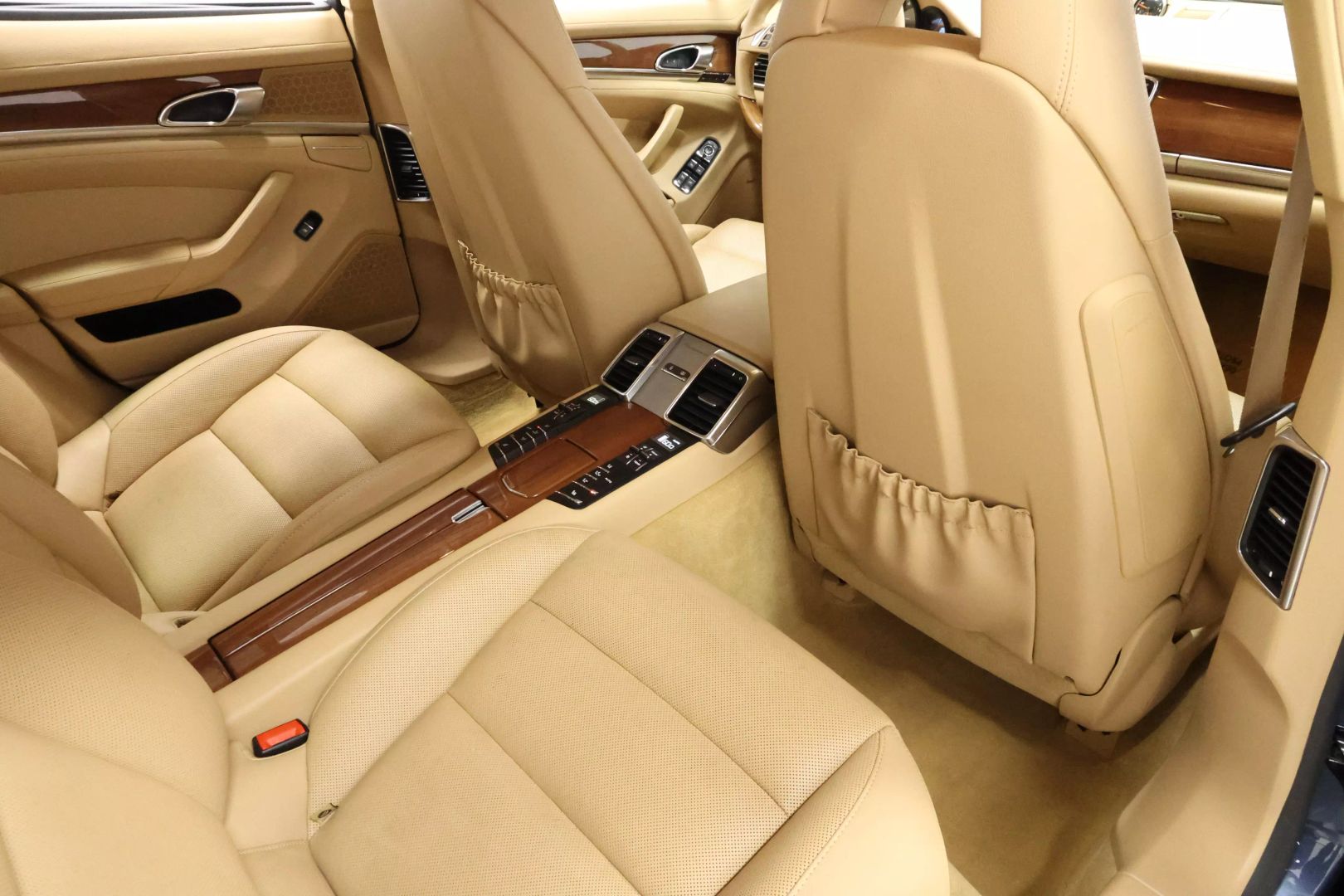 2014 Porsche Panamera - Image 85