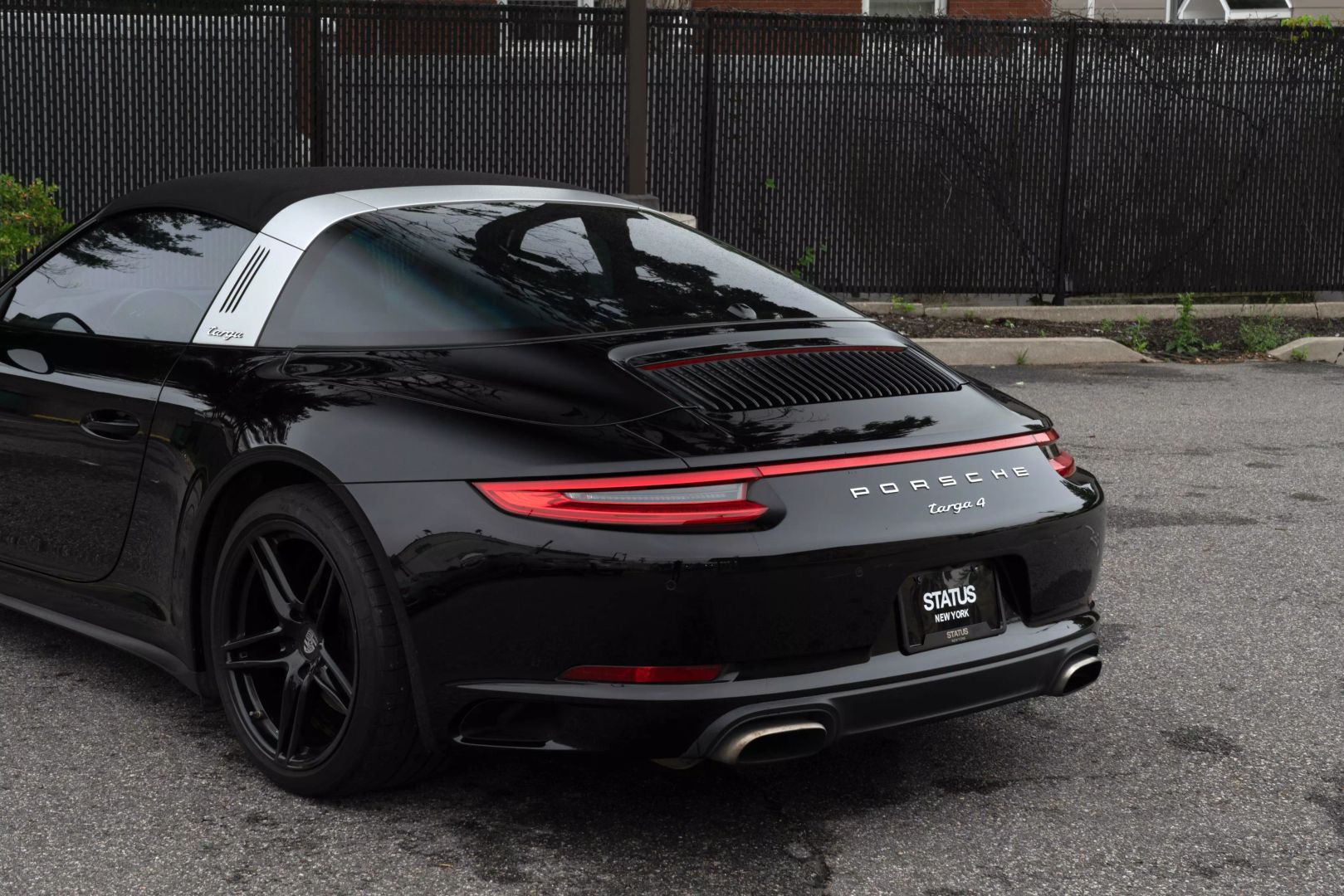 2018 Porsche 911 - Image 37