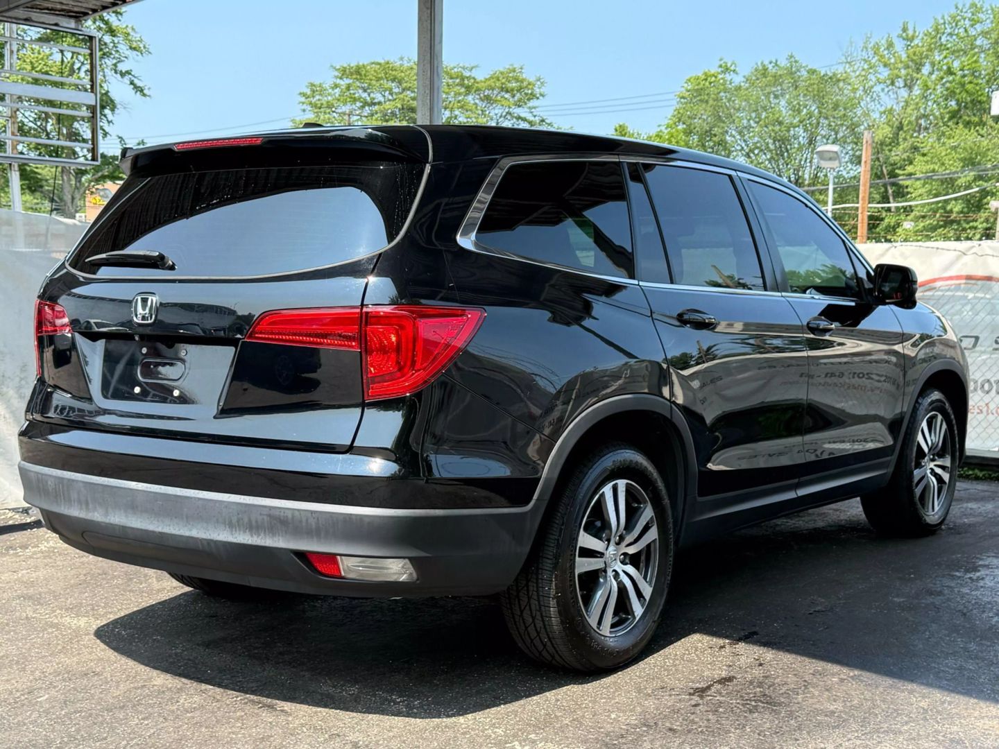 2018 Honda Pilot - Image 11