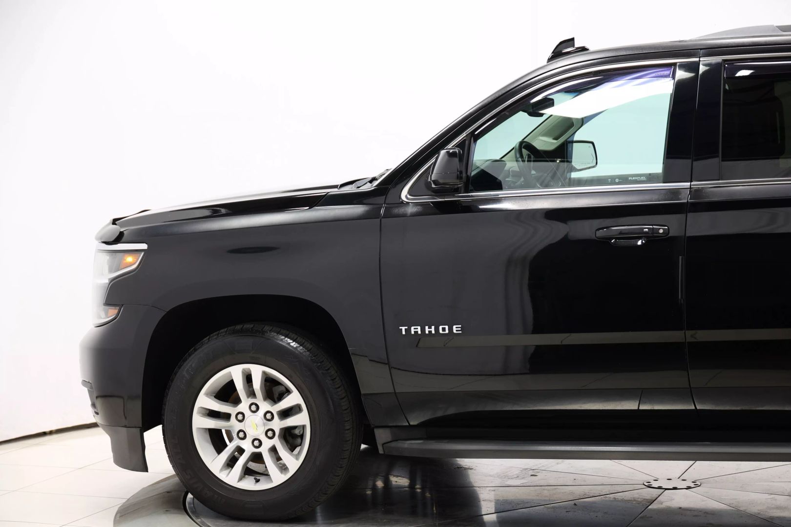 2016 Chevrolet Tahoe - Image 7