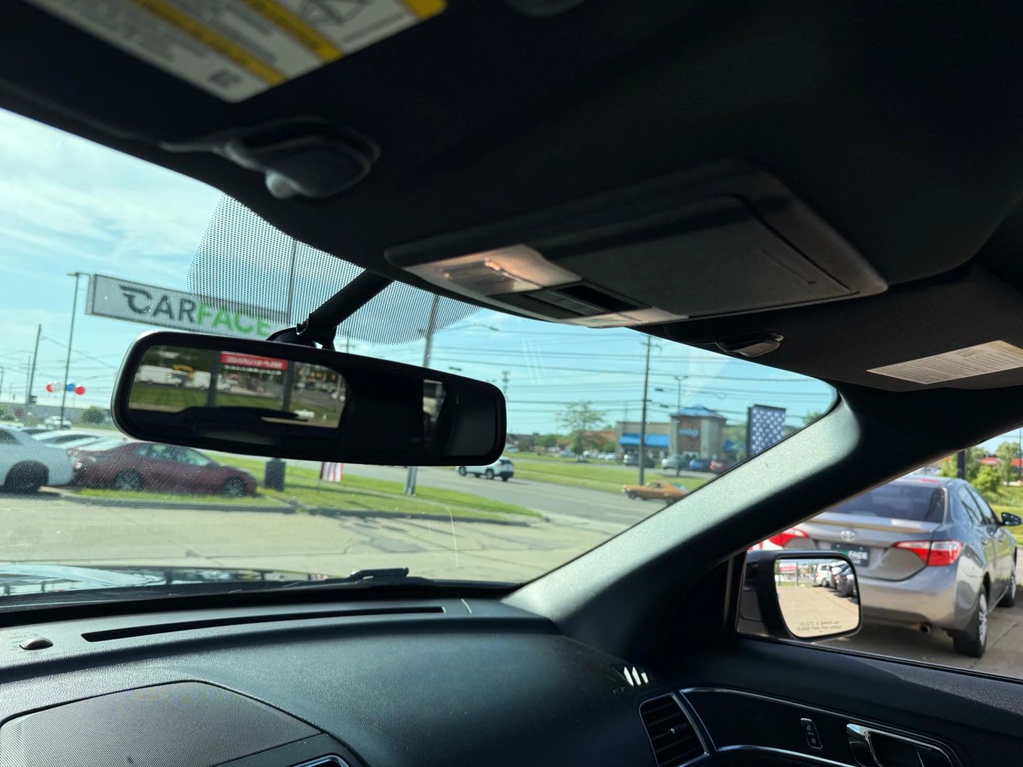 2019 Ford Explorer - Image 51