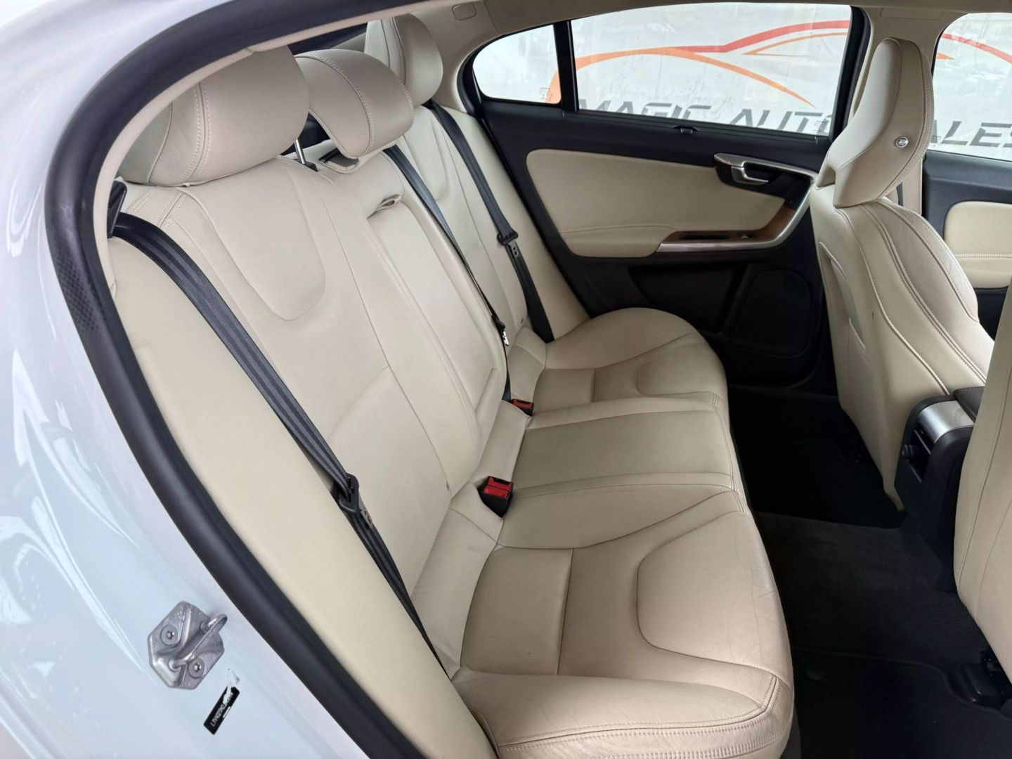 2018 Volvo S60 - Image 22