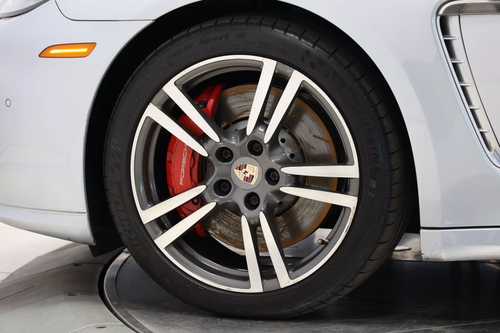2014 Porsche Panamera - Image 126