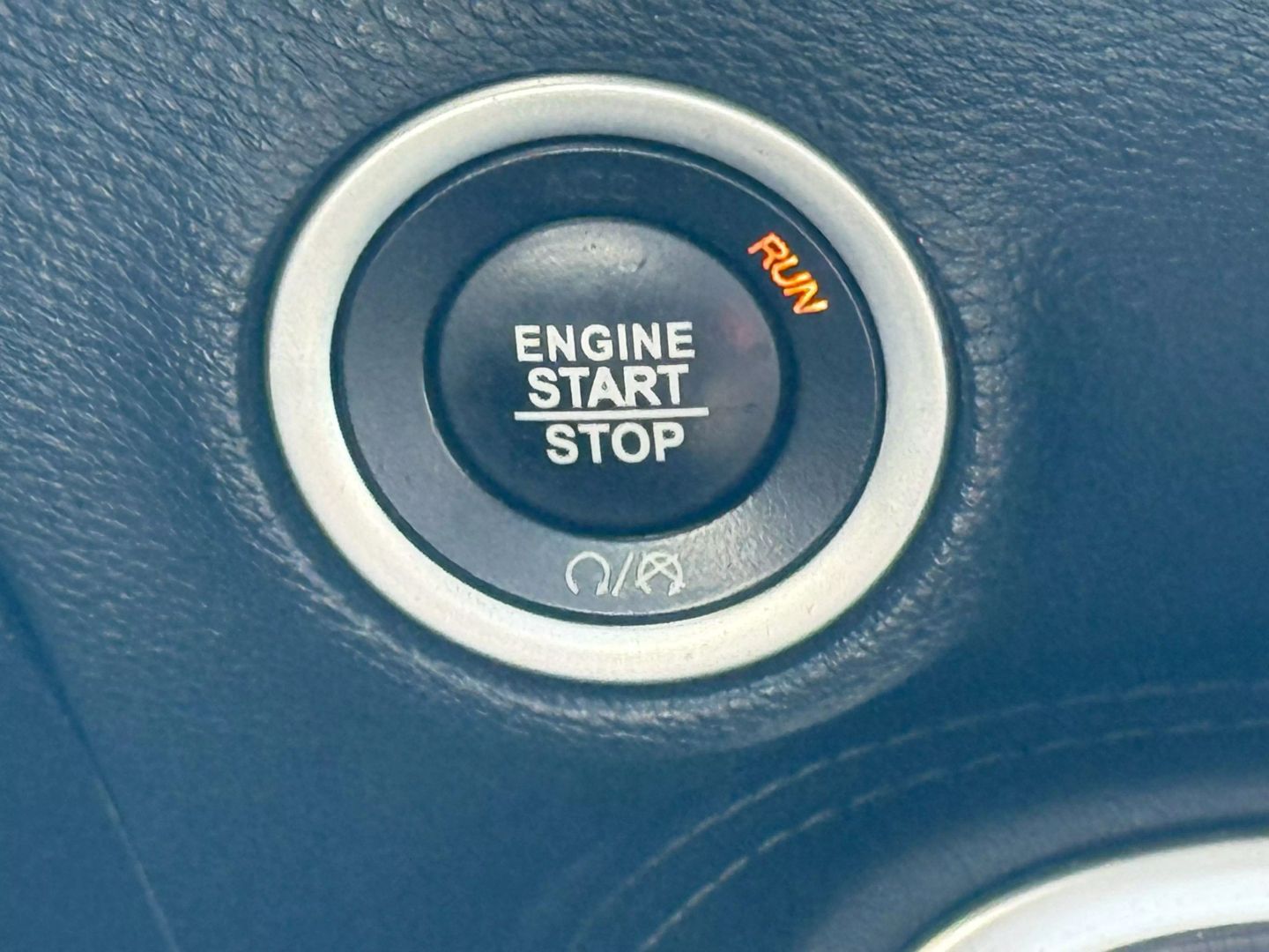 2018 Dodge Challenger - Image 37