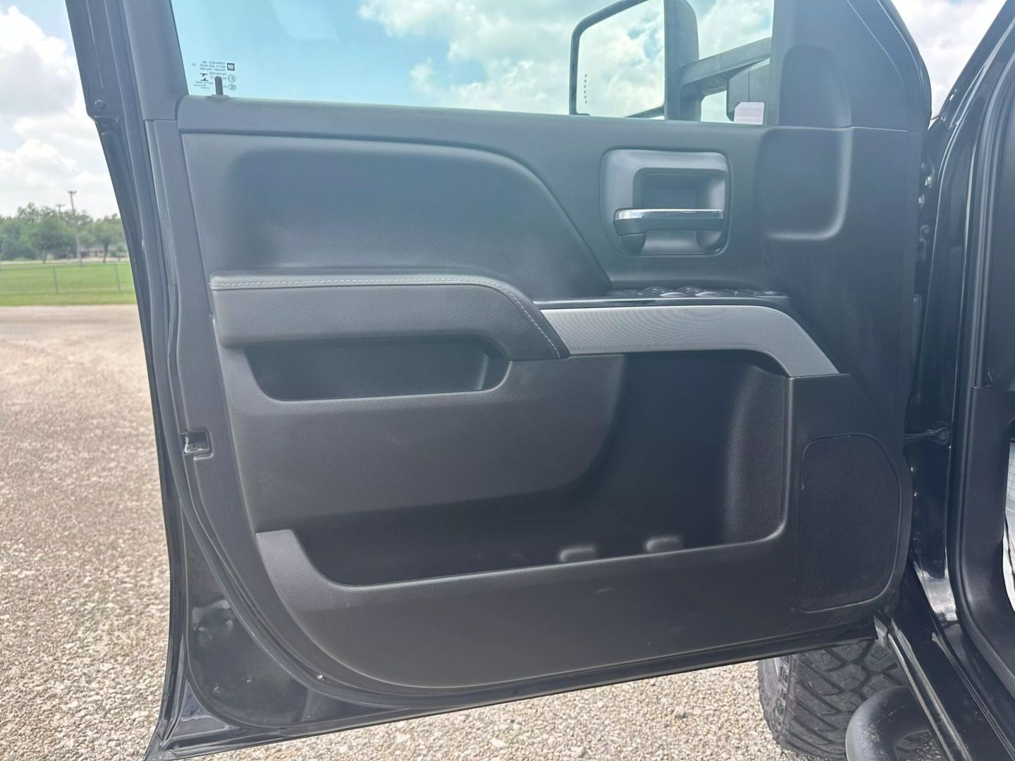 2016 Chevrolet Silverado 2500 Hd Crew Cab - Image 16