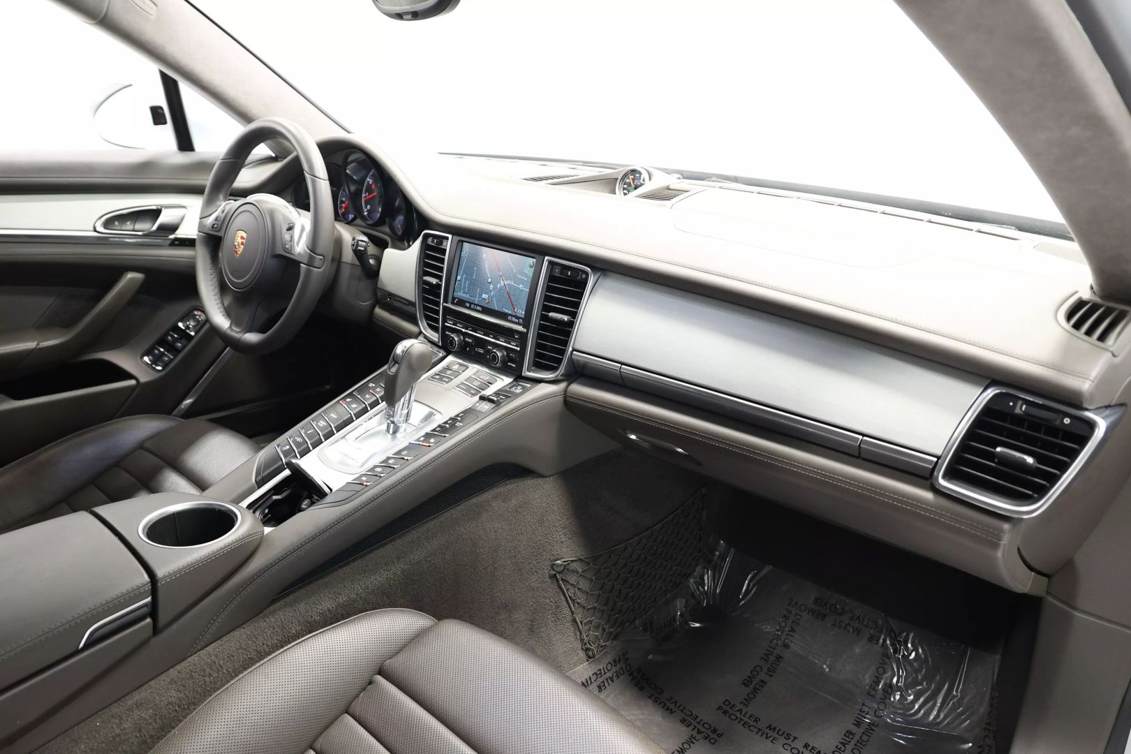 2014 Porsche Panamera - Image 113