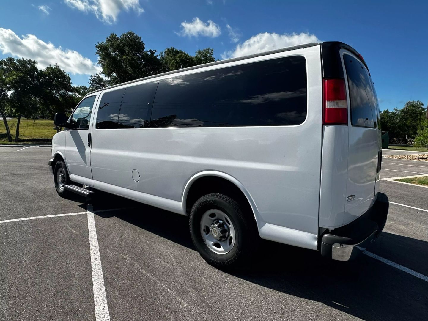2014 Chevrolet Express 3500 Passenger - Image 3
