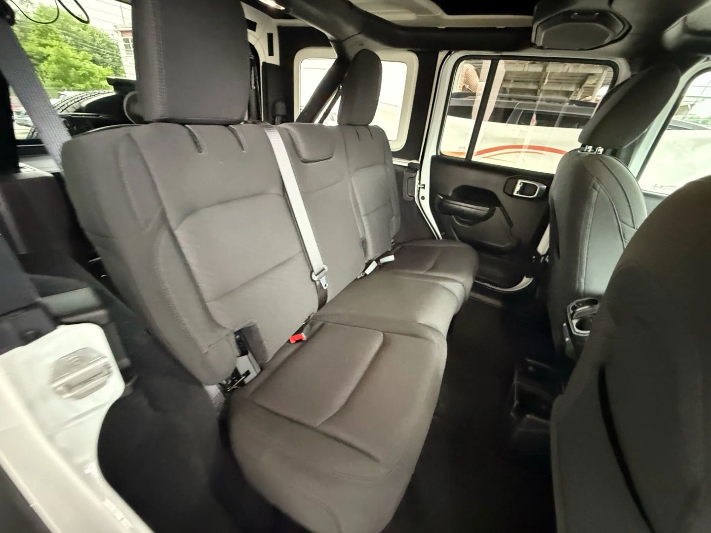 2021 Jeep Wrangler Unlimited - Image 23