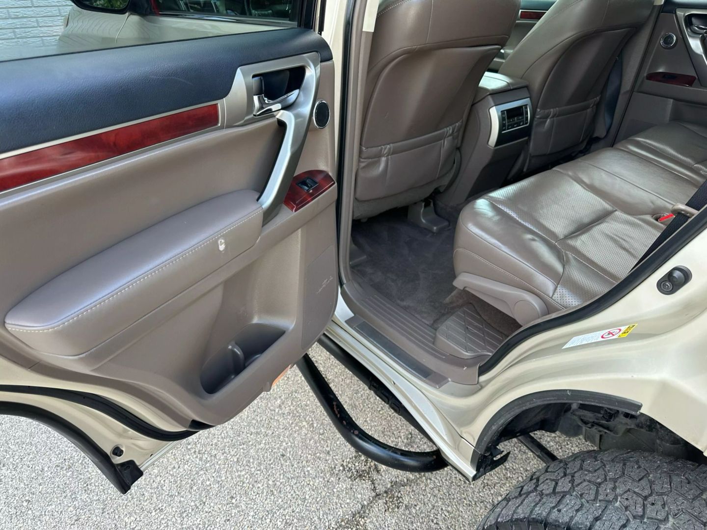 2012 Lexus Gx - Image 24