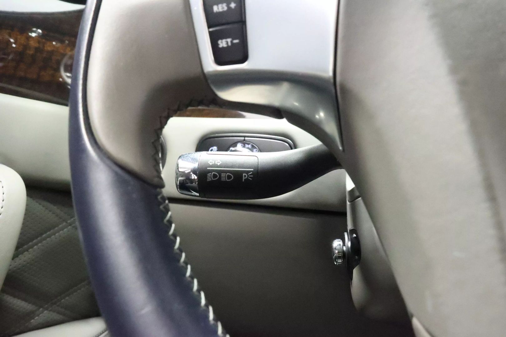 2016 Bentley Flying Spur - Image 24