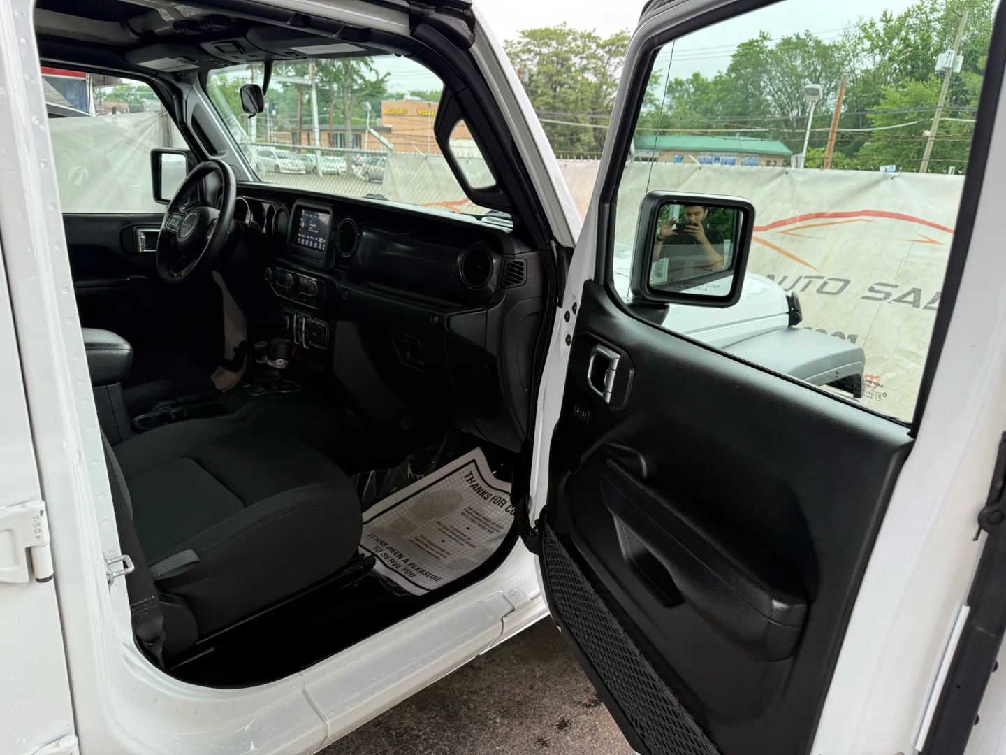 2021 Jeep Wrangler Unlimited - Image 24