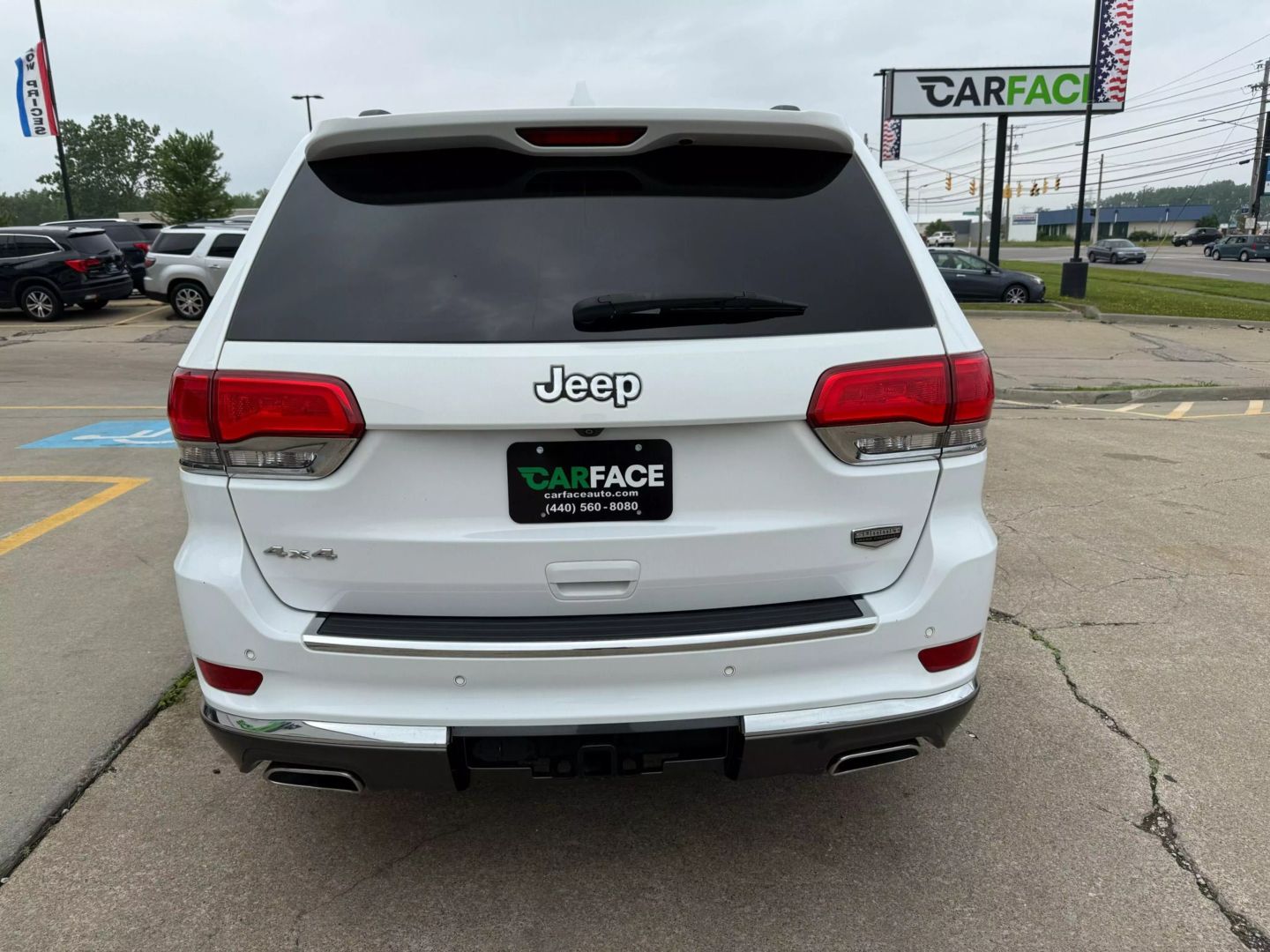 2014 Jeep Grand Cherokee - Image 9