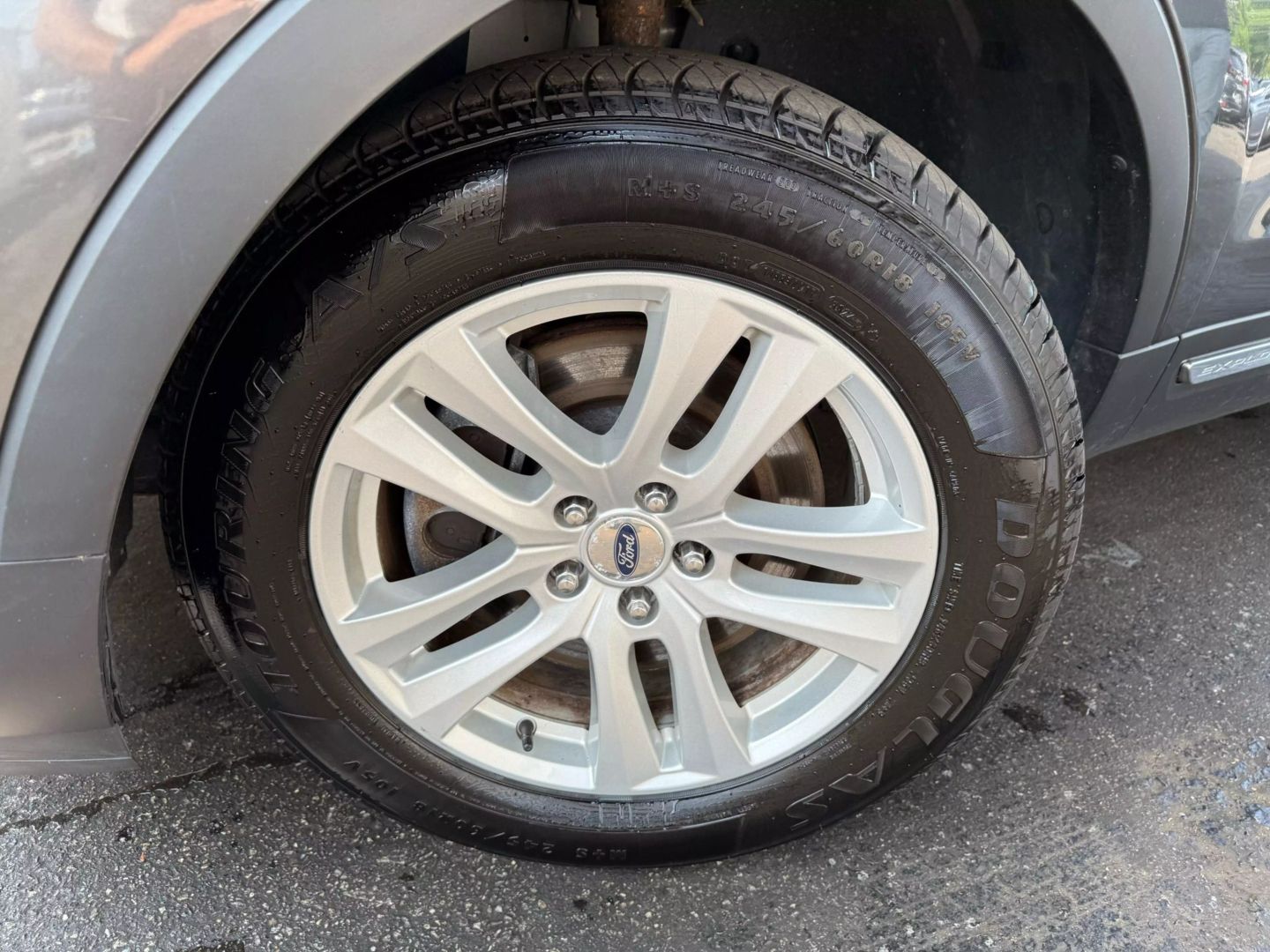 2019 Ford Explorer - Image 40