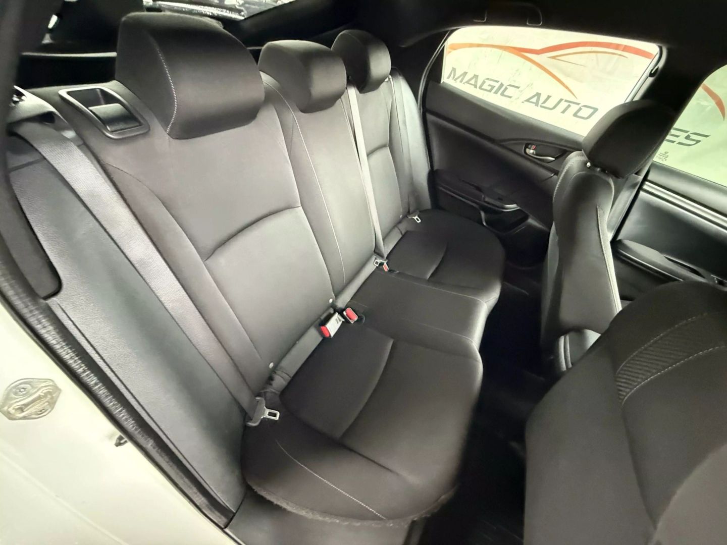 2018 Honda Civic - Image 23