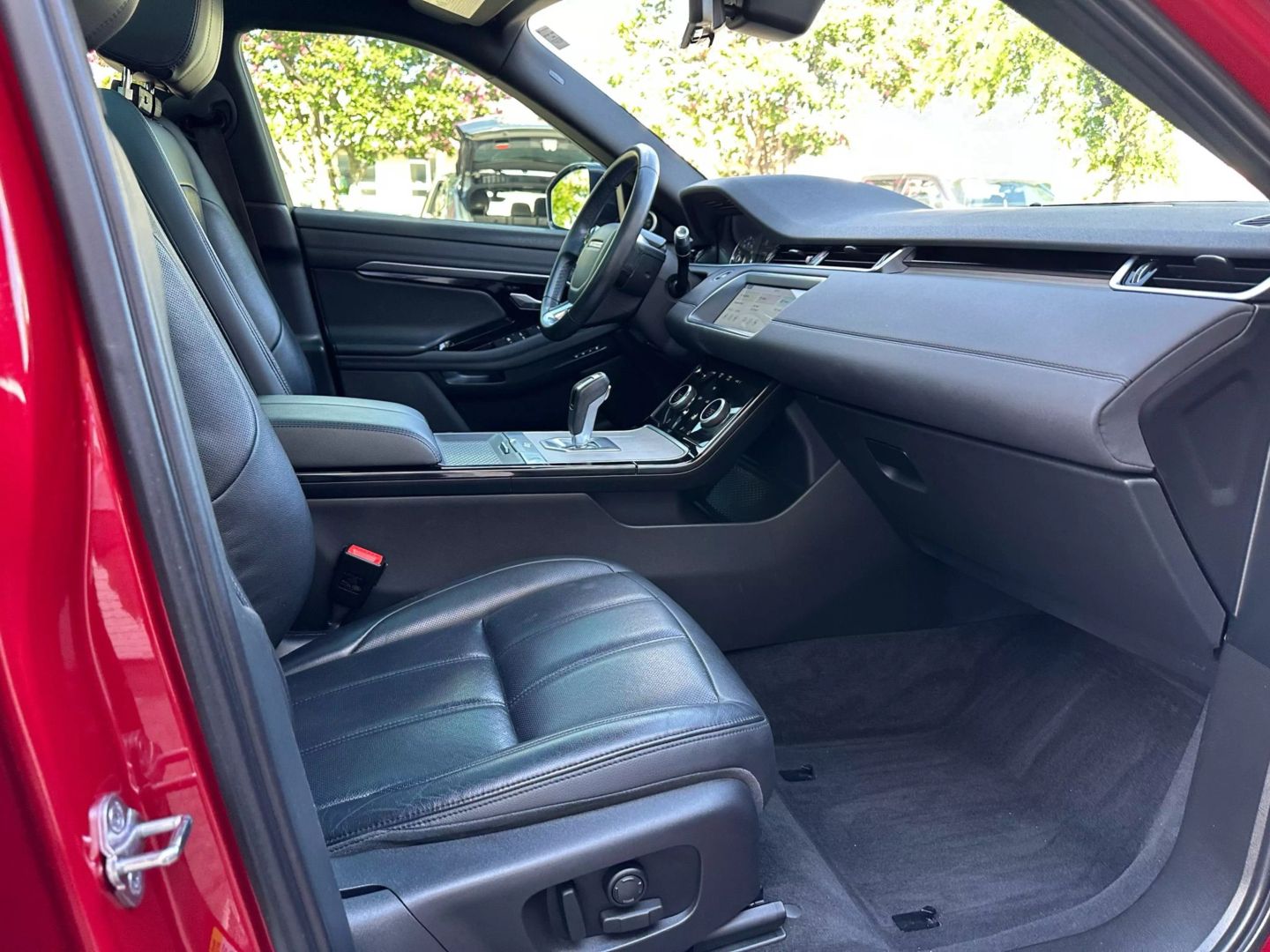 2020 Land Rover Range Rover Evoque - Image 25