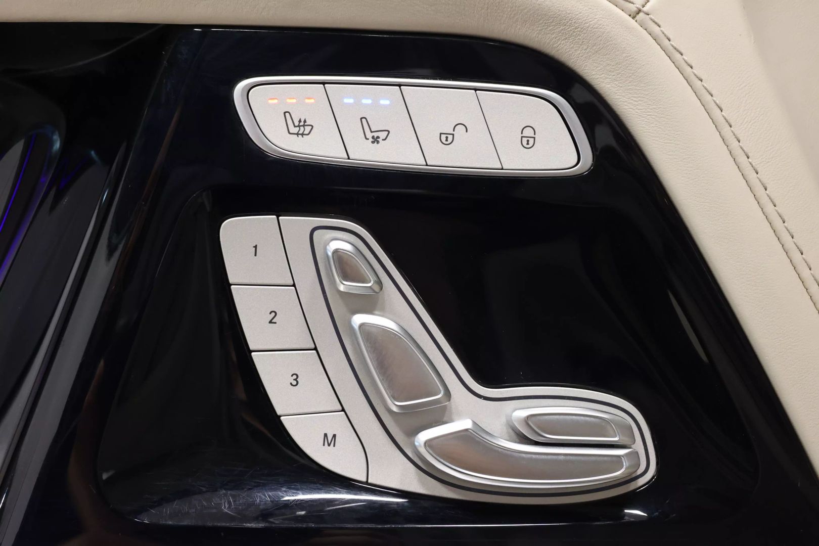 2019 Mercedes-benz G-class - Image 11