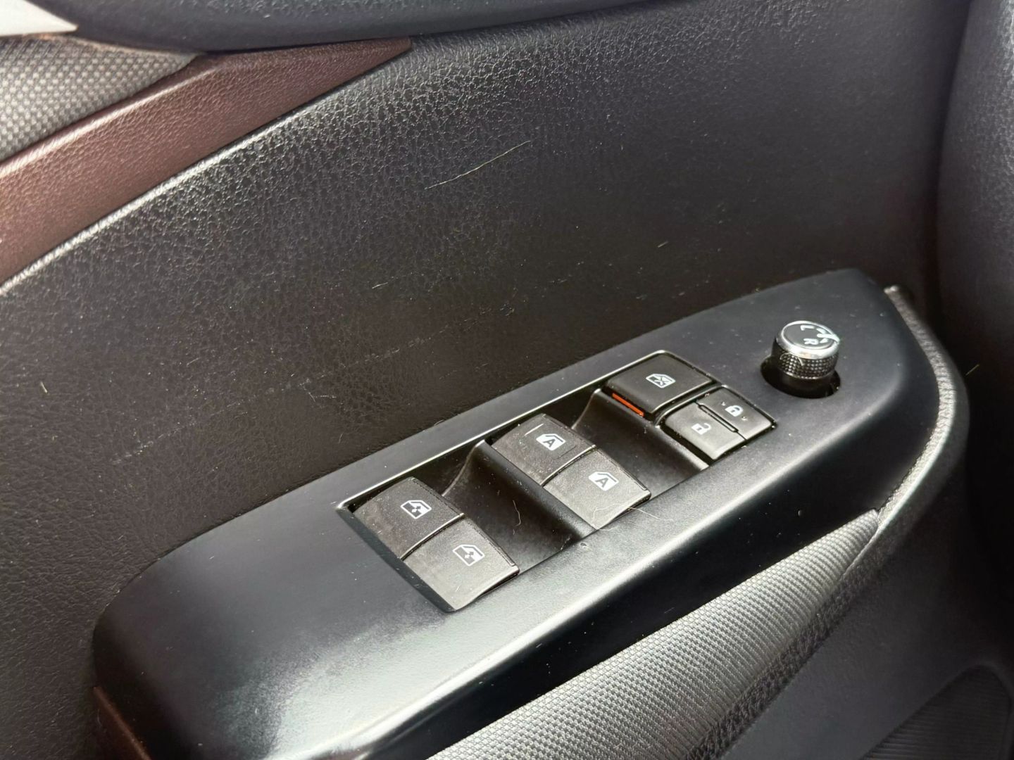 2019 Toyota Highlander - Image 33