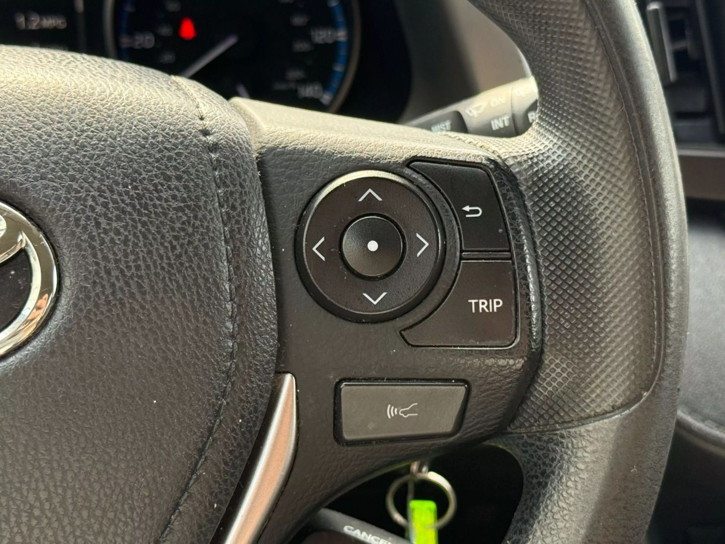 2017 Toyota Rav4 - Image 23