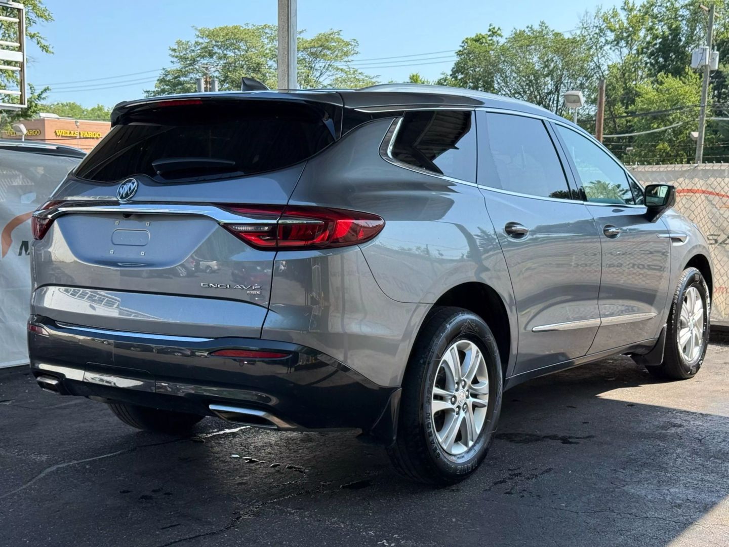 2019 Buick Enclave - Image 11